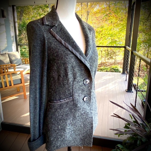 La Fée Maraboutée , Parisian Design house 🇫🇷Fabulously unique Grey Blazer 💕🩷 - Picture 8 of 16